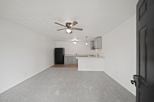 Photo - 602 S 3rd St