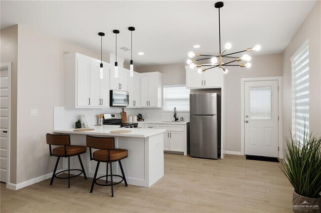 Photo - 16 Selena St Unit 2