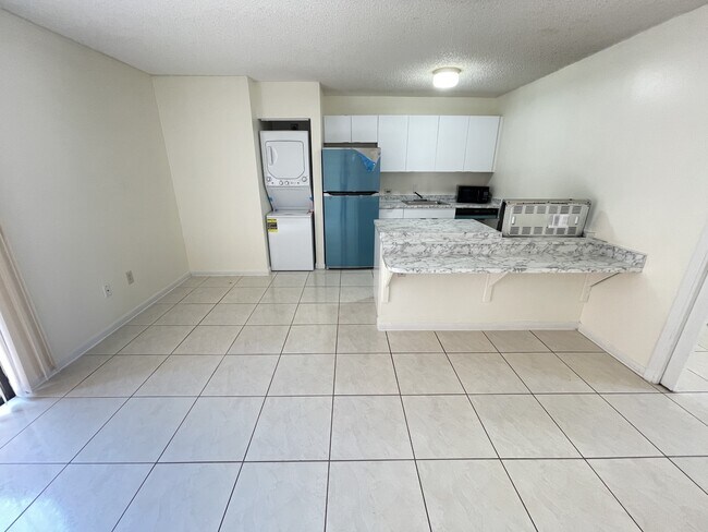 Photo - 1852 My Pl Ln