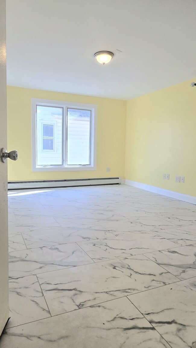 Photo - 106 Madison Ave Unit 1