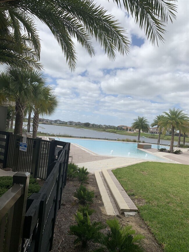 Photo - 5030 Lakewalk Dr