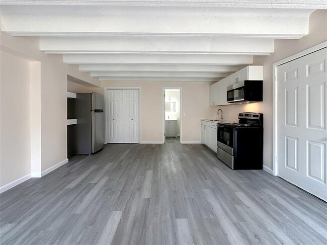 Photo - 5920 Lago Vista Way Unit C-23