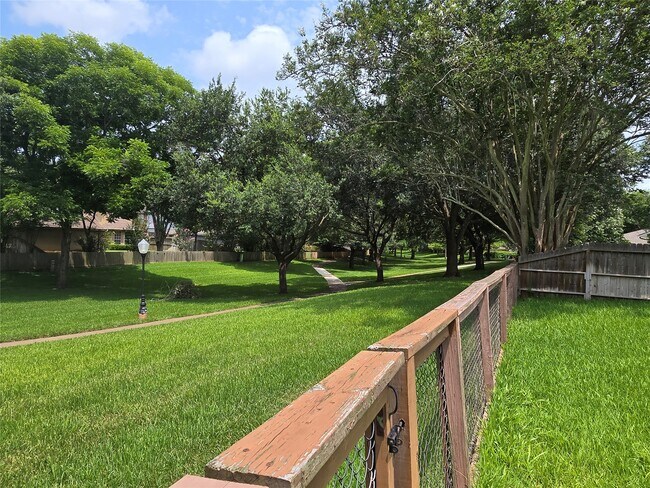 Photo - 3434 Streamside Ln
