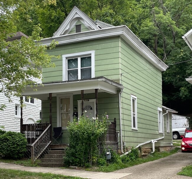 Photo - 130 N Congress St House