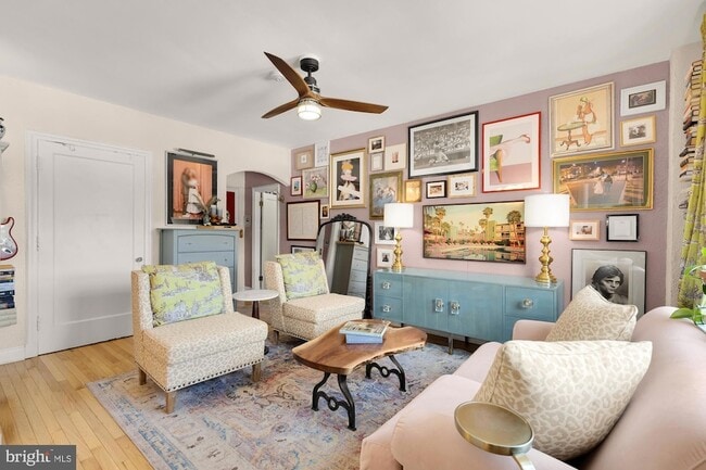 Photo - 2040 Belmont Rd NW Unidad 628