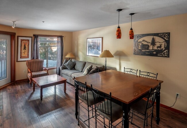 Photo - Coming soon! Solitude Luxury 1 bed / 1 bath Condo! Fully furnished! Unidad 203