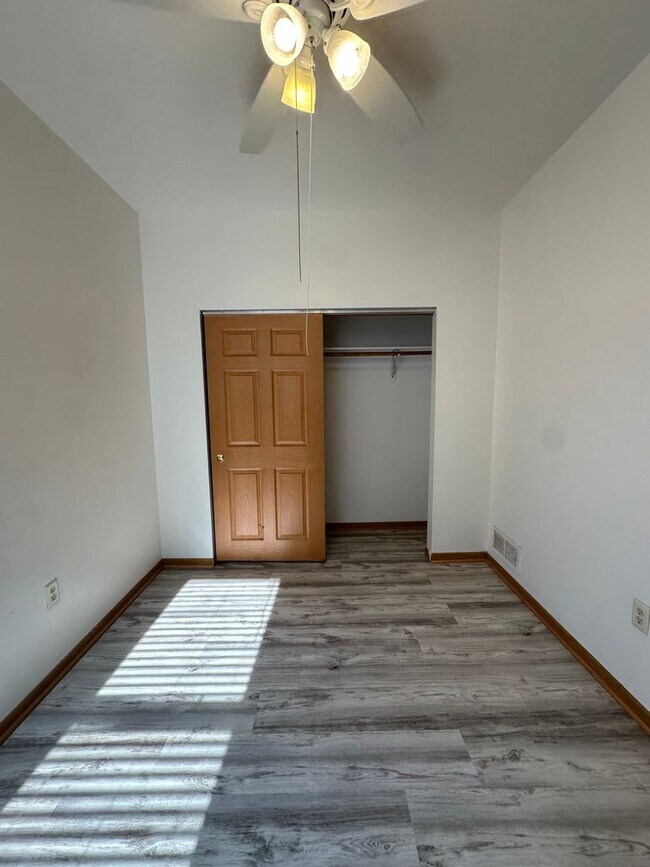 Photo - 302 E Hadley St Unit 2804 N Richards St