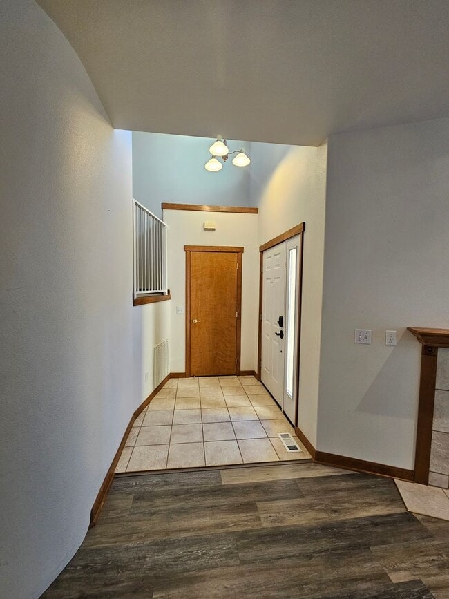 Photo - Lakefront Condo in Gated Community Unidad E