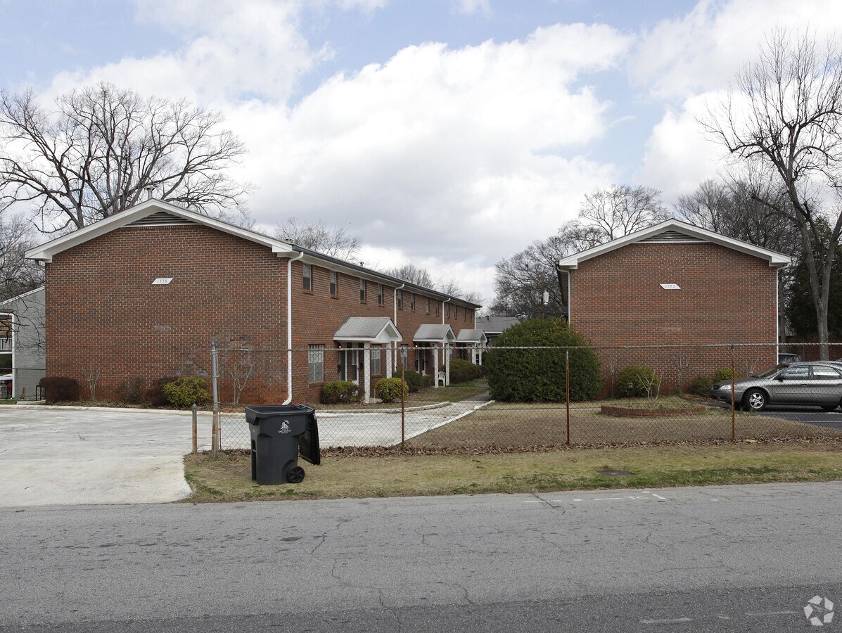 Photo - 1777-1779 W Vesta Ave