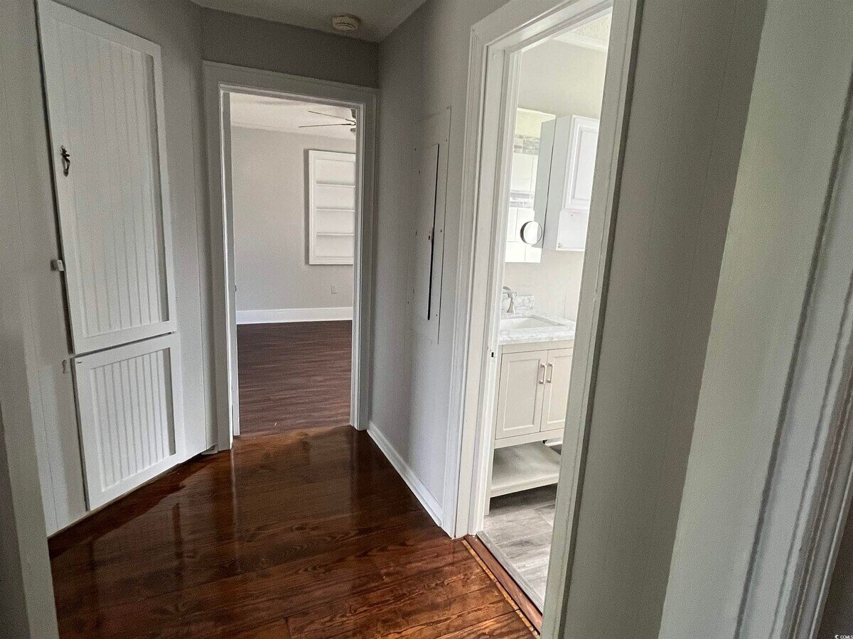 Photo - 1309 Saville St