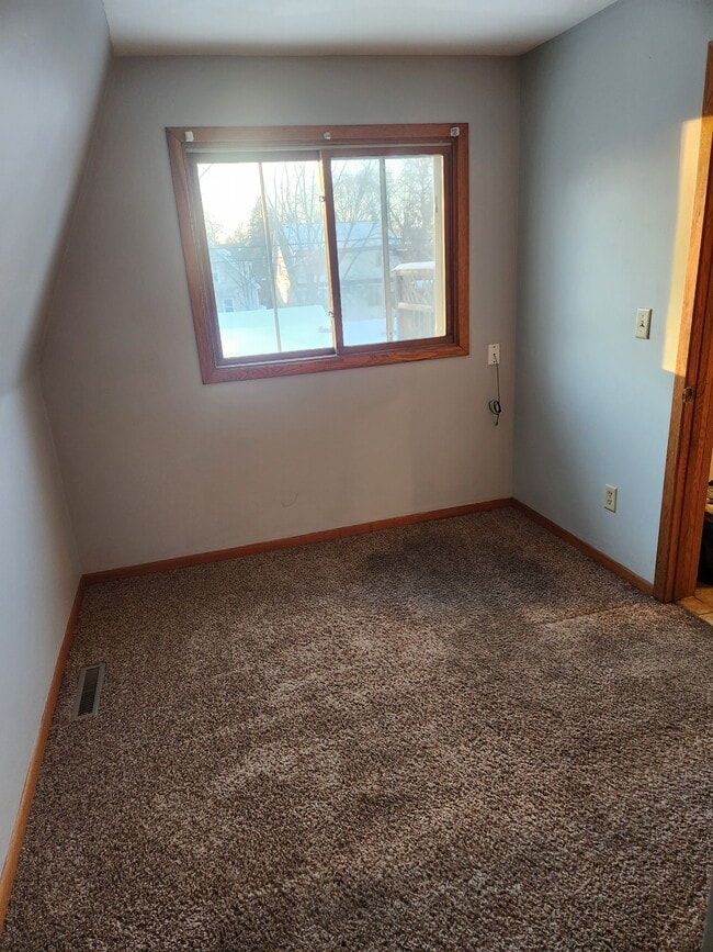 Photo - 3311 N Sheridan Ave