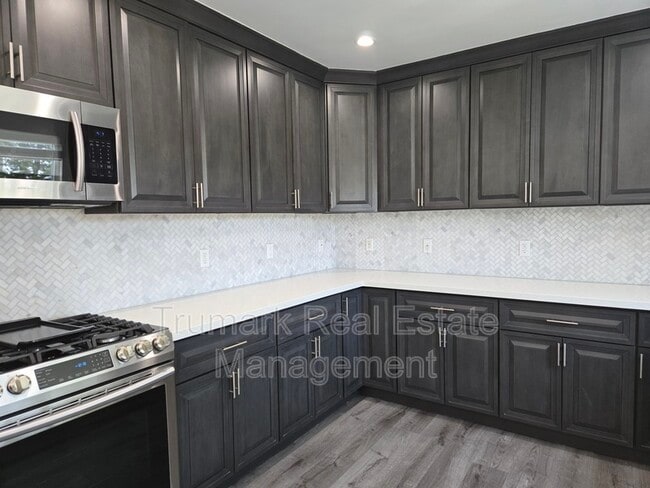 Photo - 1303 N Brand Blvd