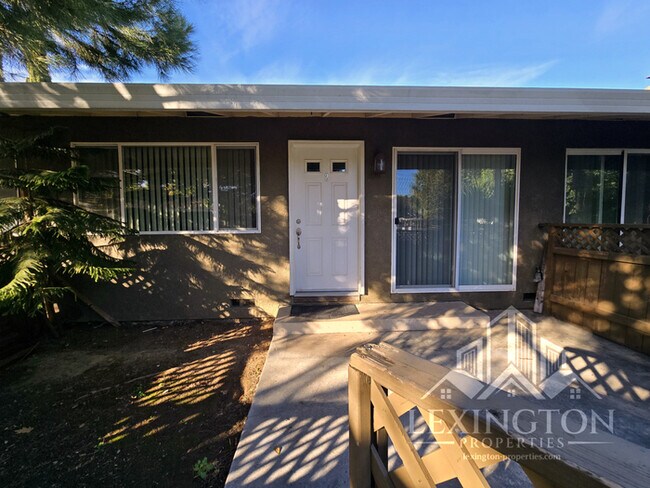 Photo - 5023 Bremner Way Unit 2