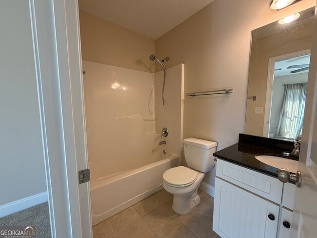 Photo - 200 River Grove Parkway