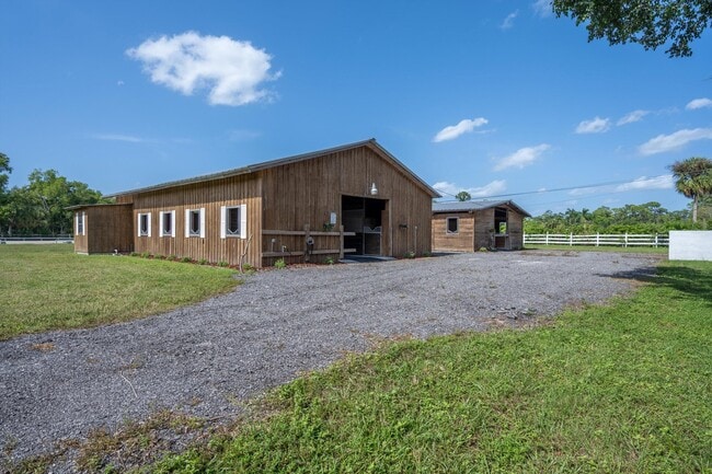 Photo - 13717 E Citrus Dr