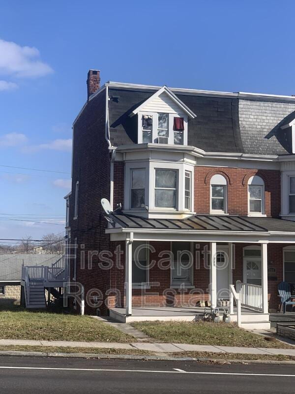 Building Photo - 711 N George St Unit Apt 1