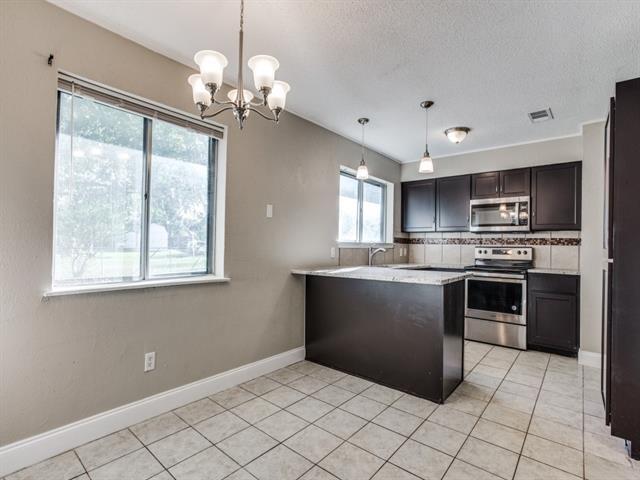 Photo - 301 Springwillow Rd