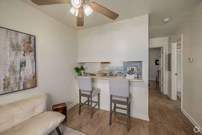 1BR, 1BA - 500SF - Dining Room