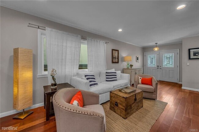 Photo - 3 br, 2.5 bath House - 1613 Armour Ln