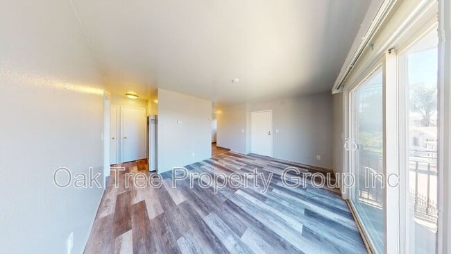 Photo - 2117 E 15th St