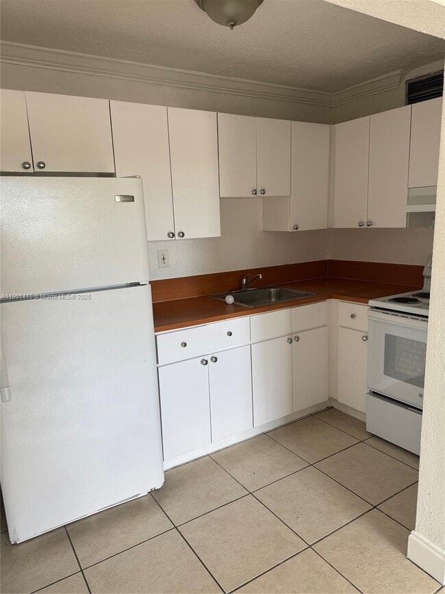 Photo - 11005 SW 1st St Unit 209