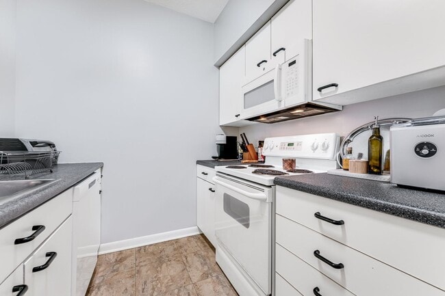 Photo - Bent Tree Court Apartments