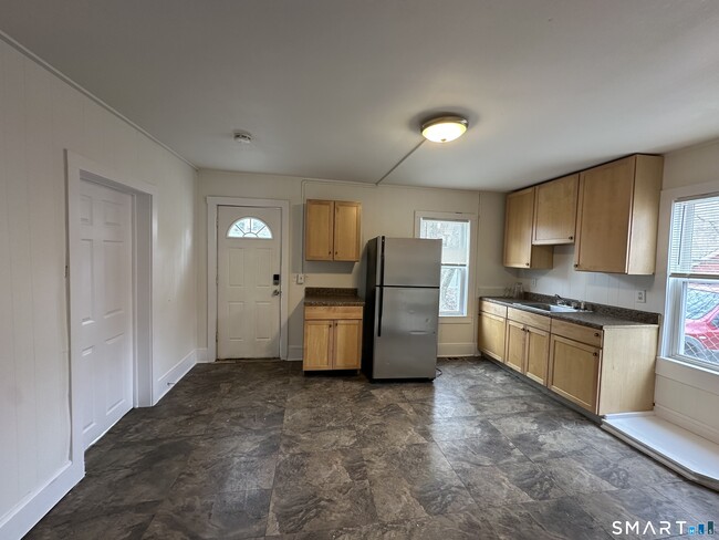 Photo - 162 Norwich Ave Unit 1