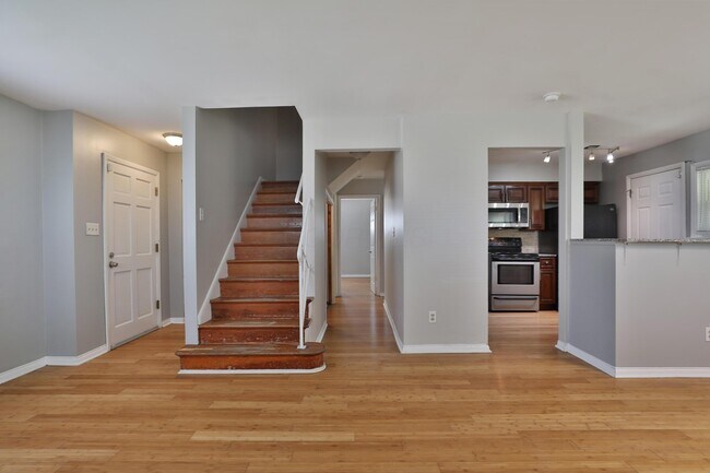 Photo - 2353 Hanna Dr