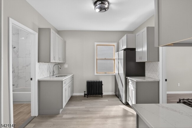 Photo - 378 Grand St Unit 1R