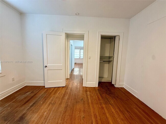 Building Photo - 114 Antilla Ave Unit 3