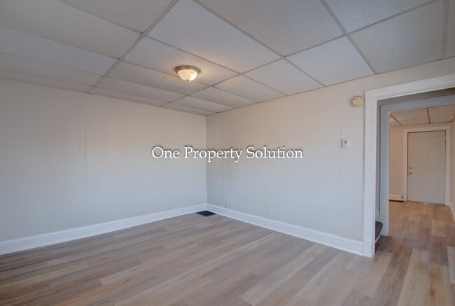 Photo - 328 Bridge St