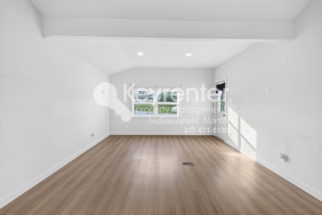 Photo - 10 Locust Dr