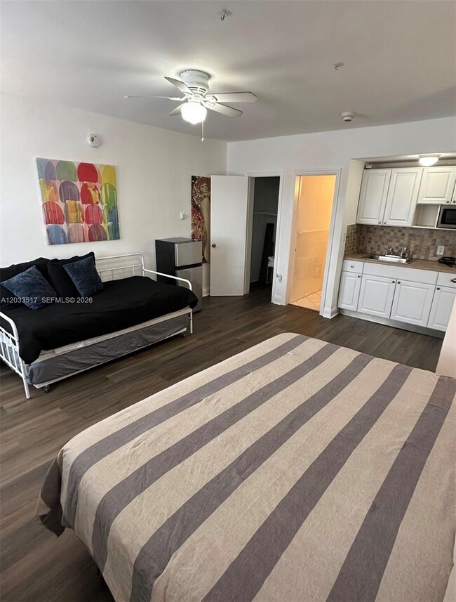 Photo - 3801 Indian Creek Dr Unit 301
