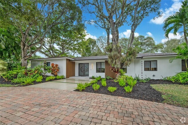 Building Photo - 17203 SW 78th Pl Rental