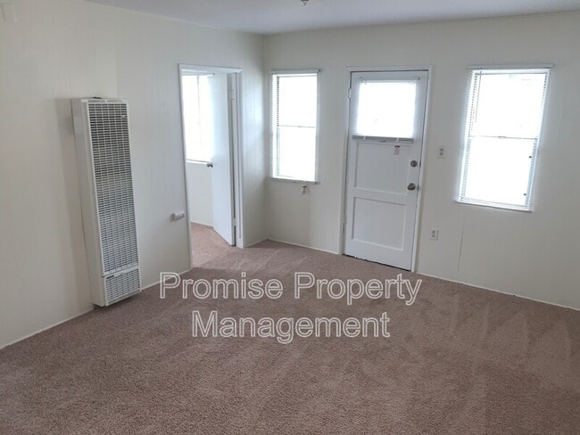 Photo - 505 S Myers St