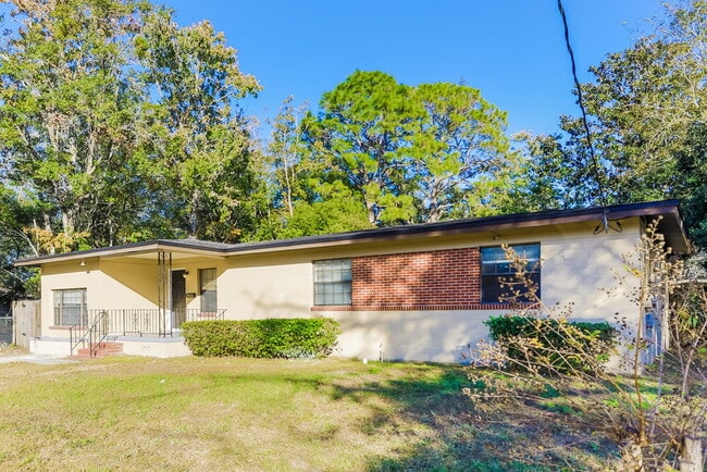 Photo - 4303 Anvers Blvd Casa