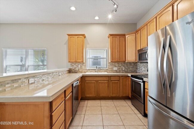 Photo - 819 6th Ave S