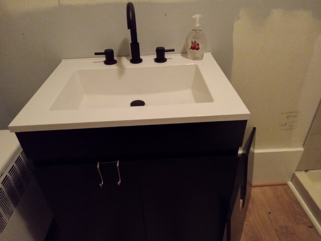 Photo - 301 South Main St Unidad in the back up the stairs