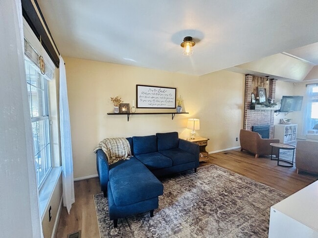 Photo - 1312 Concord Ln