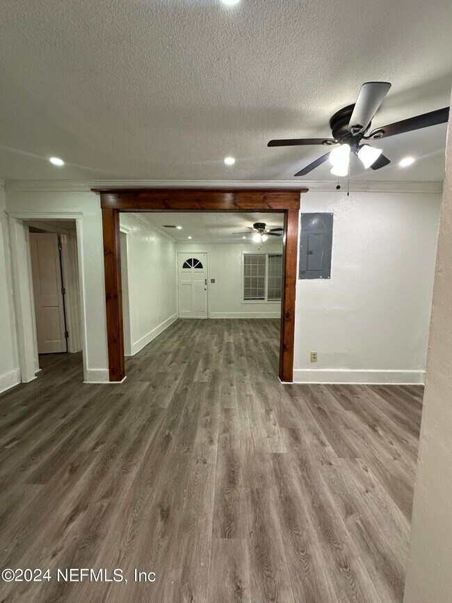 Photo - 5306 Potomac Ave House