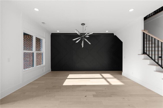 Photo - 409 Thunder Rd