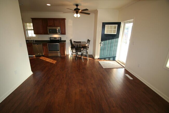 Photo - 331 Concord Ave Unit A