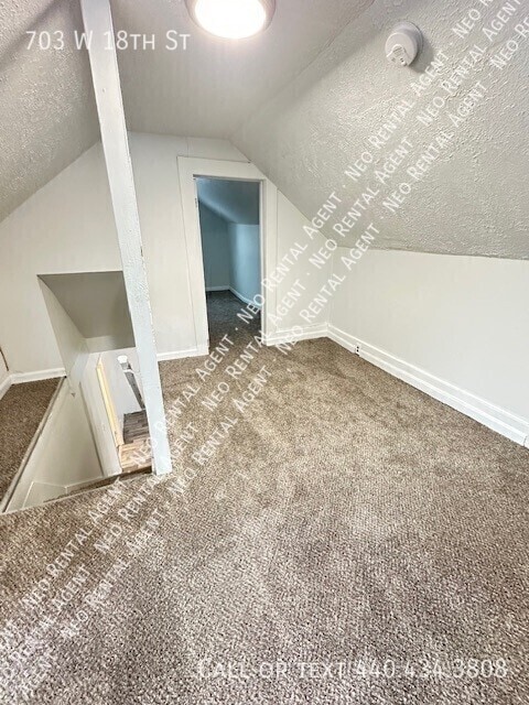 Photo - 703 W 18th St