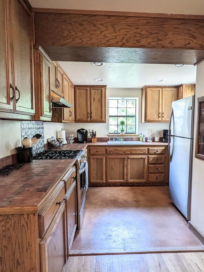 Photo - 1103 W San Antonio St