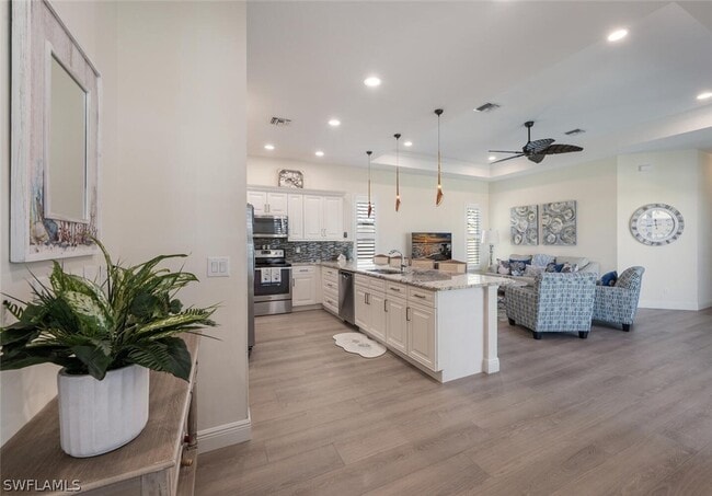 Building Photo - 730 95th Ave N