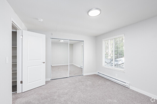 1BD, 1BA - 740SF