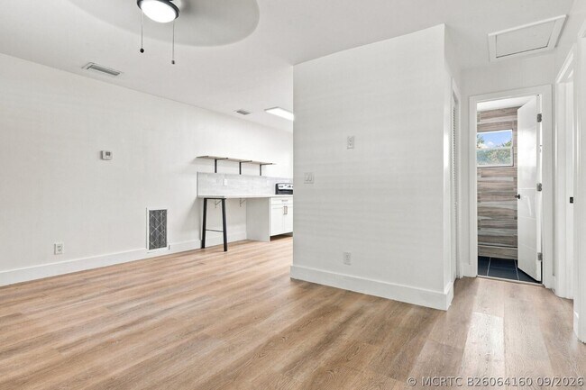 2889 SW 19th Pl Unit A