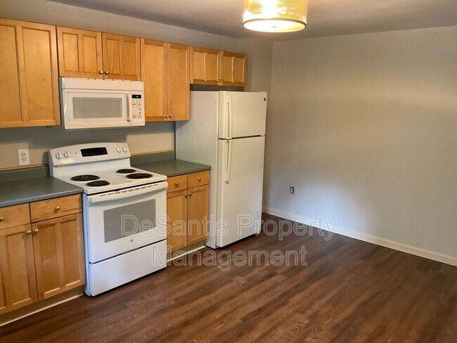 Photo - 168 Center Ave Unit 1