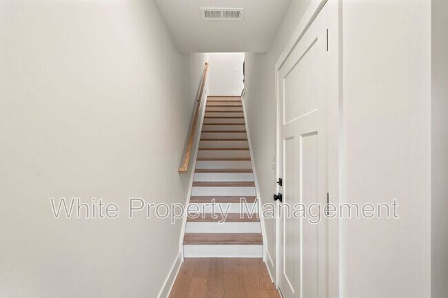 Photo - 5019 York Park Ln