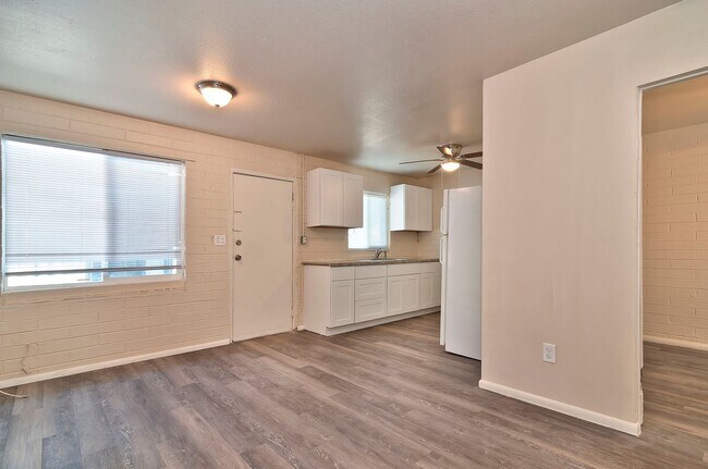 Photo - Cozy 1 bedroom 1 bath apartment.